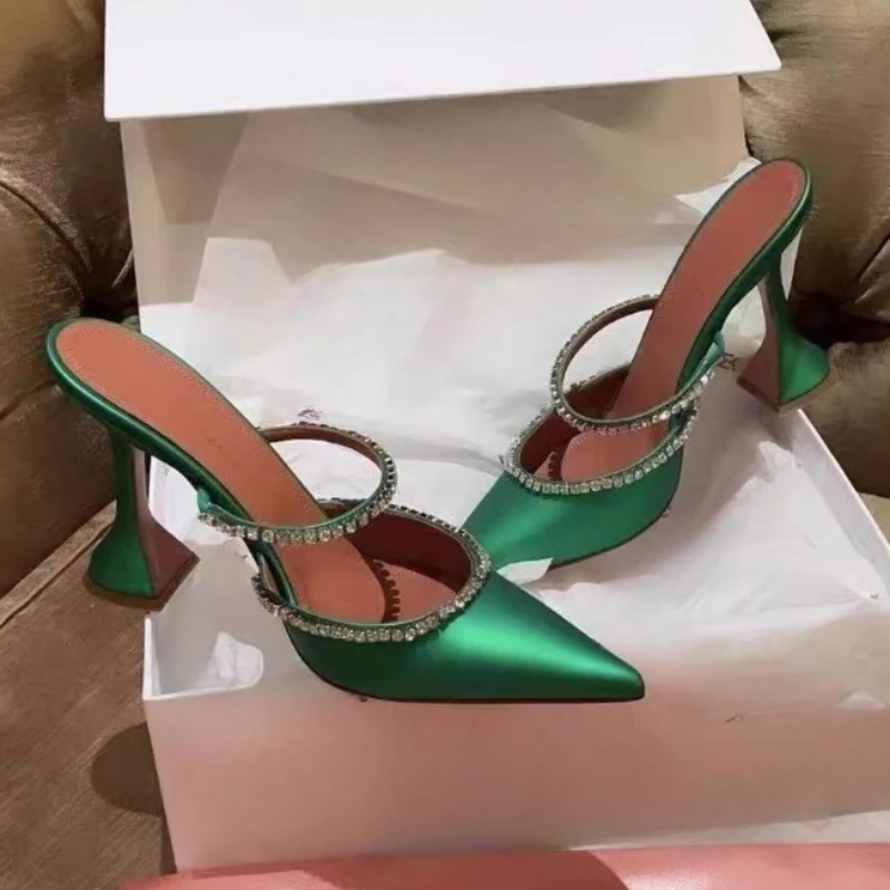 

new pointed rhinestone chain high-heeled M ü ller slippers, fashionable banquet wine glasses and women's sandals with toe caps