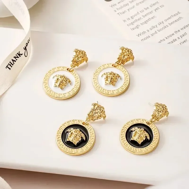 Golden Fashion Personalized Women's Medieval Earrings Retro Medusa Premium Black Exaggerated Earrings