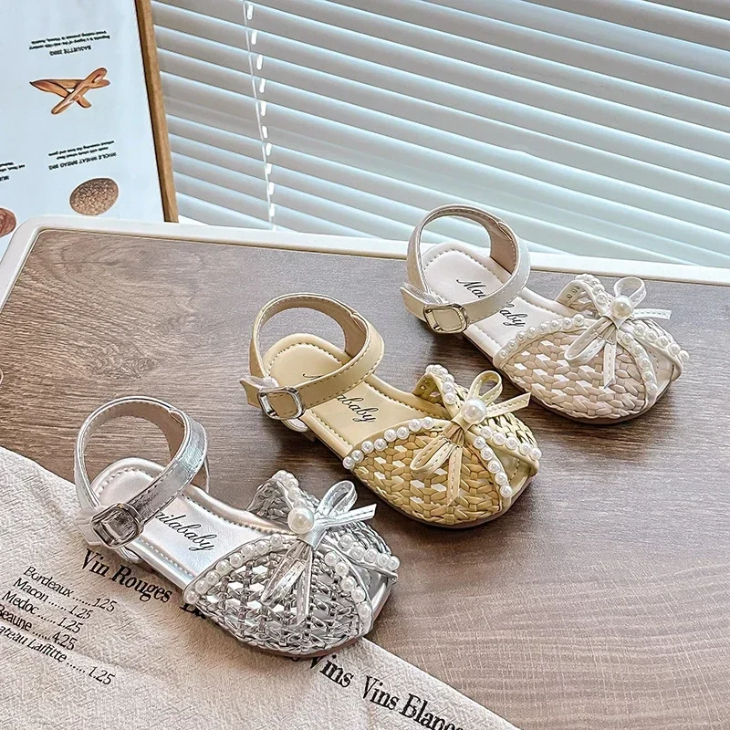 Summer Kids School Flat Sandals Elegant Girls Pearl Princess Sandals Sweet Woven Hollow-out Children Fashion Beach Causal Shoes