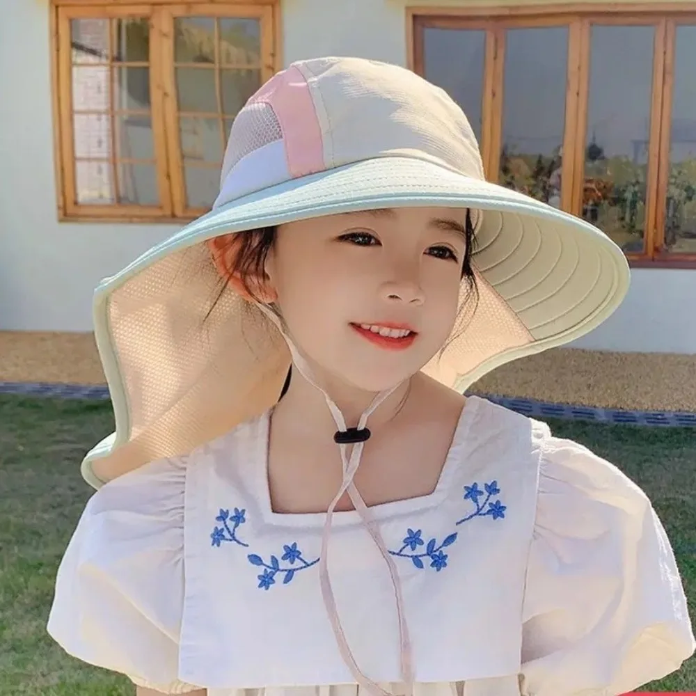 

New Neck Flap Baby Sun Hat UV Protection Polyester Wide Brim Beach Hats with Strap Breathable Outdoor Sun Cap for Boys Girls