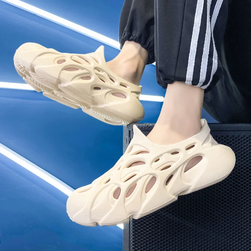 Fashion Men Slipper Outdoor Sports Shoes Street Sandals Garden Footwear Comfortable Light Weight EVA Slippers Popular Hole Shoes
