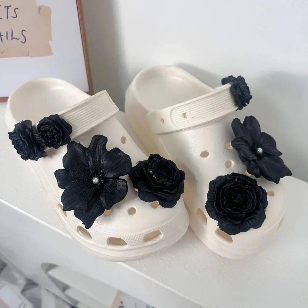 8Pcs Reusable 3D Flower Beach Shoe Charms Clip Buckle Detachable Shoe Decorations DIY Perforated Shoes Accessories Beach Shoes