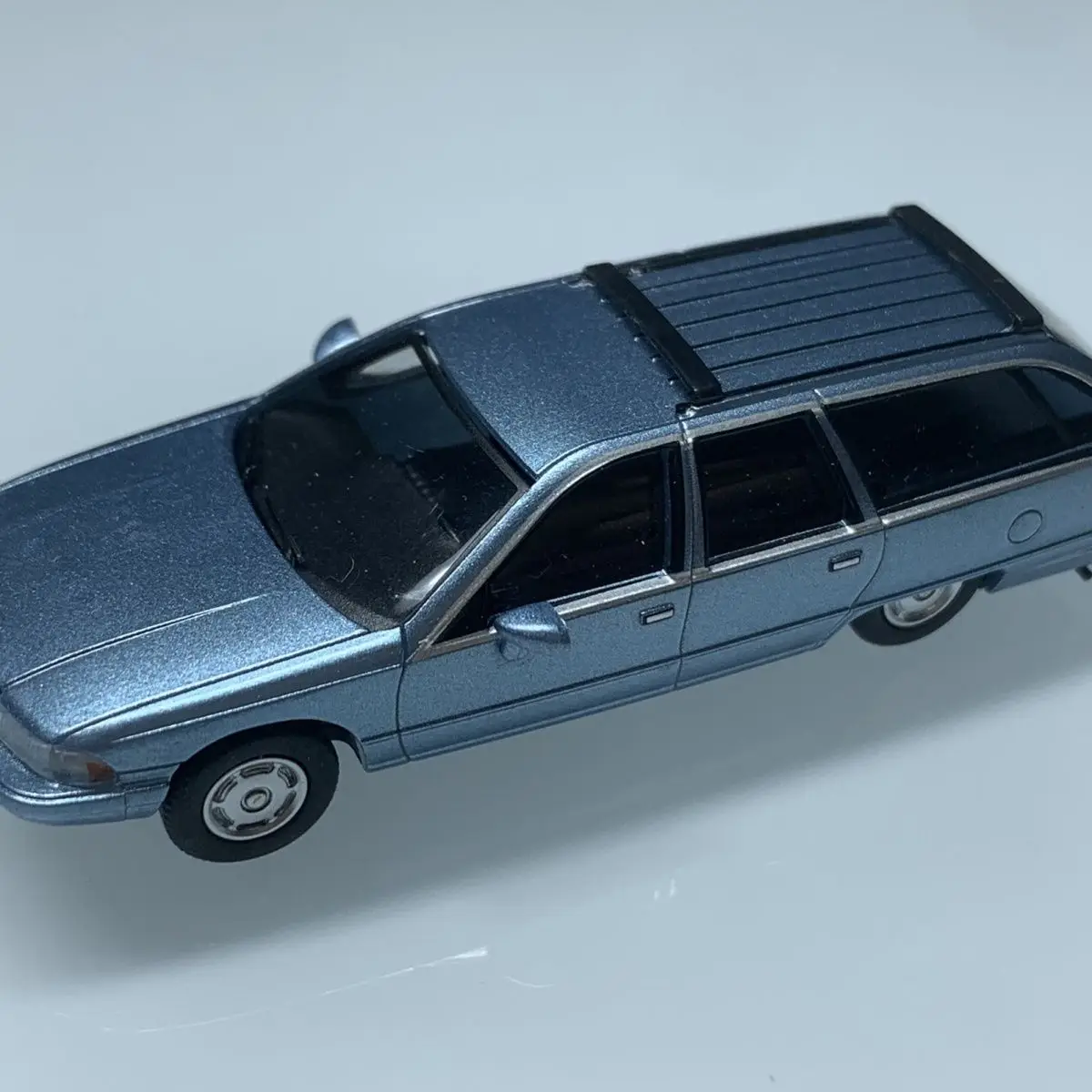 Pcx87 escala 1:87 chevrolet station wagon polícia 1991 modelo de plástico carro brinquedo colecionável presente lembrança exibição ornamento