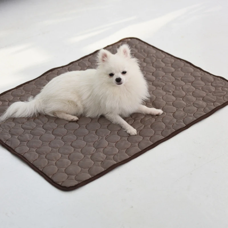 Summer Pet Cooling Mats Pet Dog Bed Sofa Portable Cooling Mat Pad Sleeping Cooler Mats for Dogs Cats Pet Ice Silk