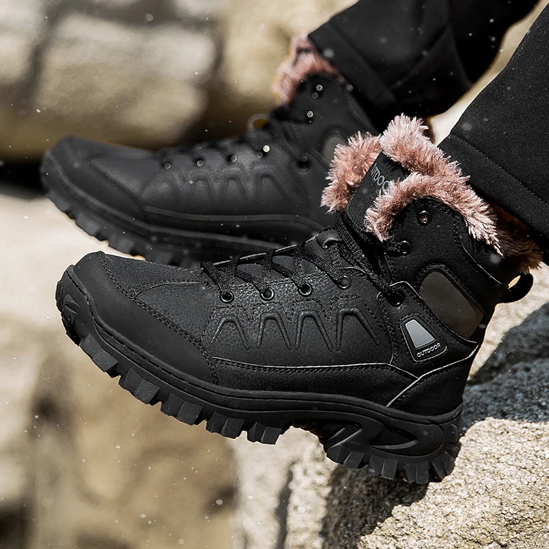 Botas altas para senderismo al aire libre para hombre, zapatos cálidos de algodón de terciopelo, antideslizantes, cómodas, informales, Joker, para caminar, invierno