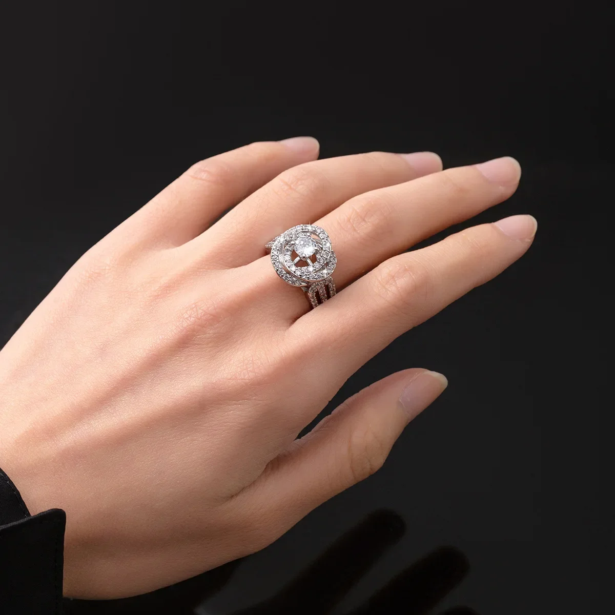 

Light luxury full of zircon wedding fashion dazzling bride opening flower Women's ring