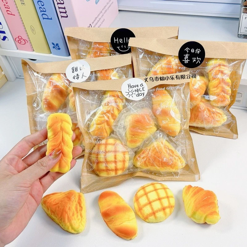 1pcs Home Simulation Food Play Bread Stress Relief and Release Pinch Music Stress Relief Tool Slow Rebound Fake Food Prop Model