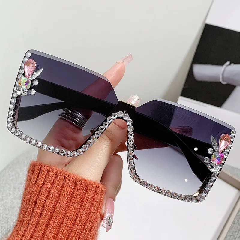 2024 Frameless Cut Edge Sunglasses Women Diamond Studded Square Sunglasses Vintage UV Protection Sun Protection Sunglasses