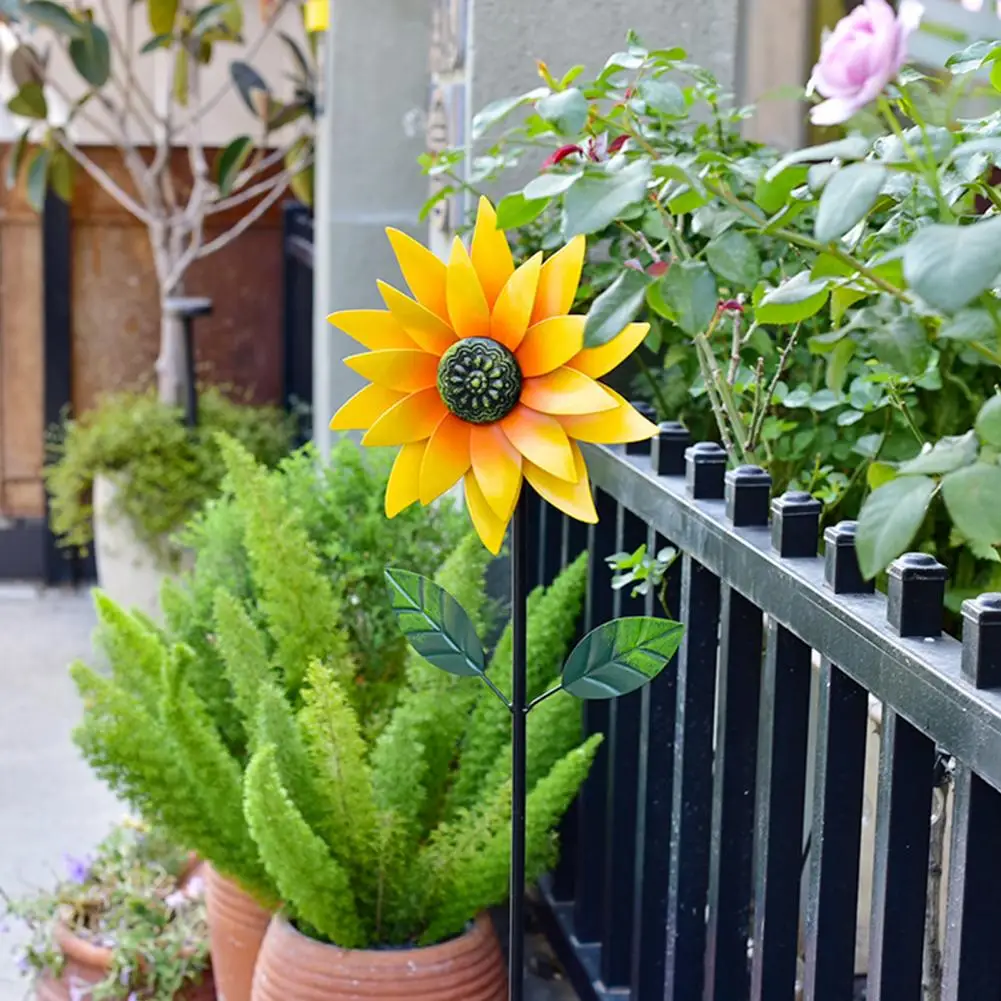 Wind-resistant Garden Decoration Sunflower Windmill Garden Stake Ornament Metal Wind Spinner Sculpture Outdoor Patio Yard Flower
