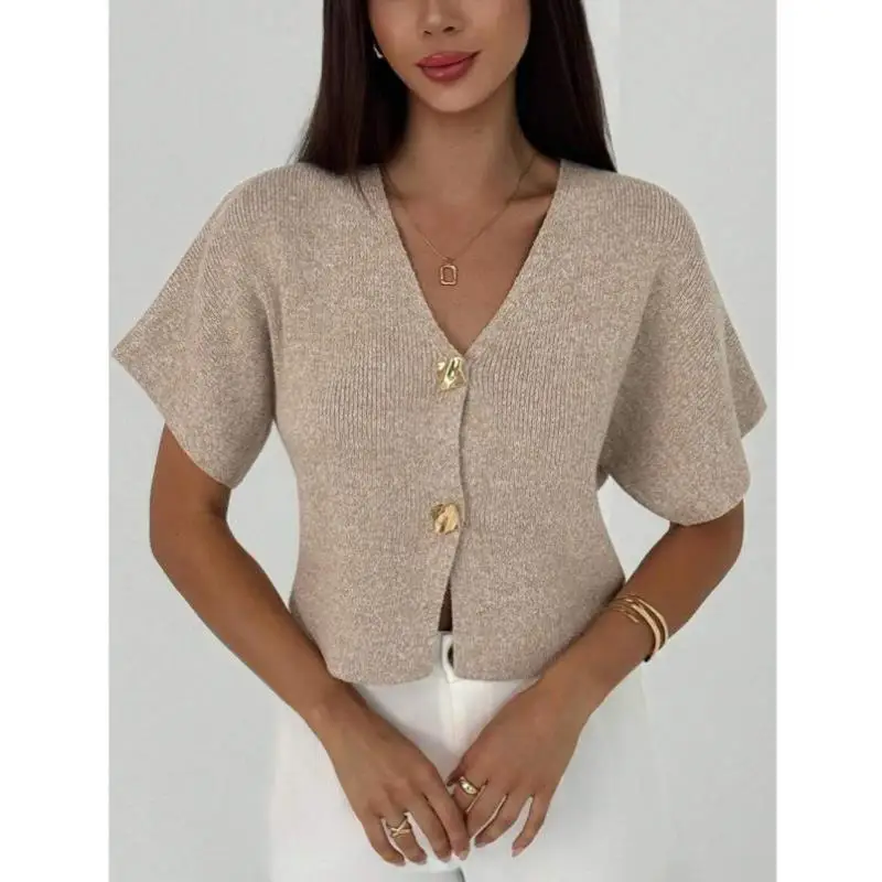 

Новый модный вязаный свитер с глубоким V-образным вырезом и простым дизайном для женщин среднего и старшего возраста...