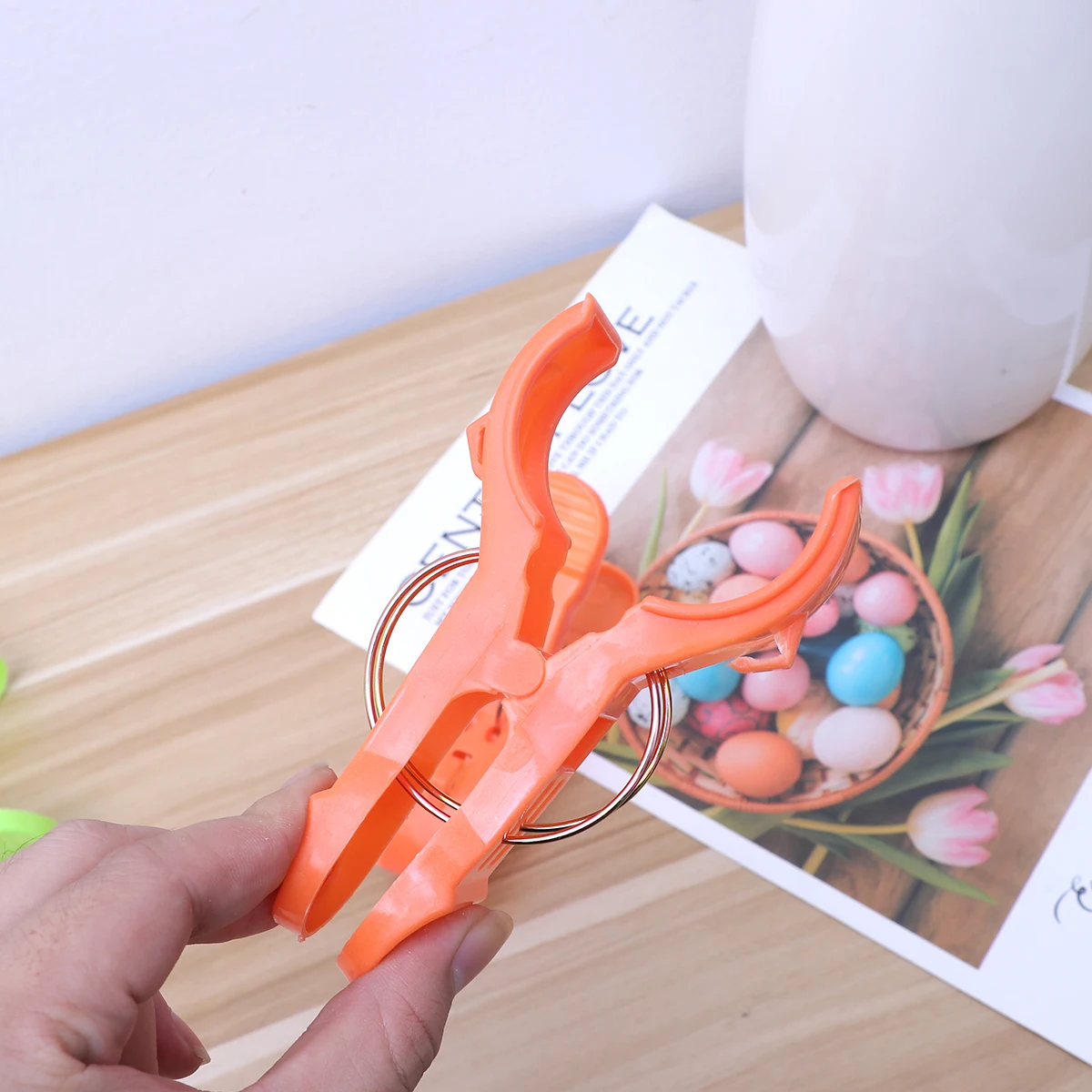 

5Pcs Bright Color Large Clips Plastic Drying Clothes Towel Quilt Hanger Wind Resistant for Outdoor Indoor Use Quilt Clips