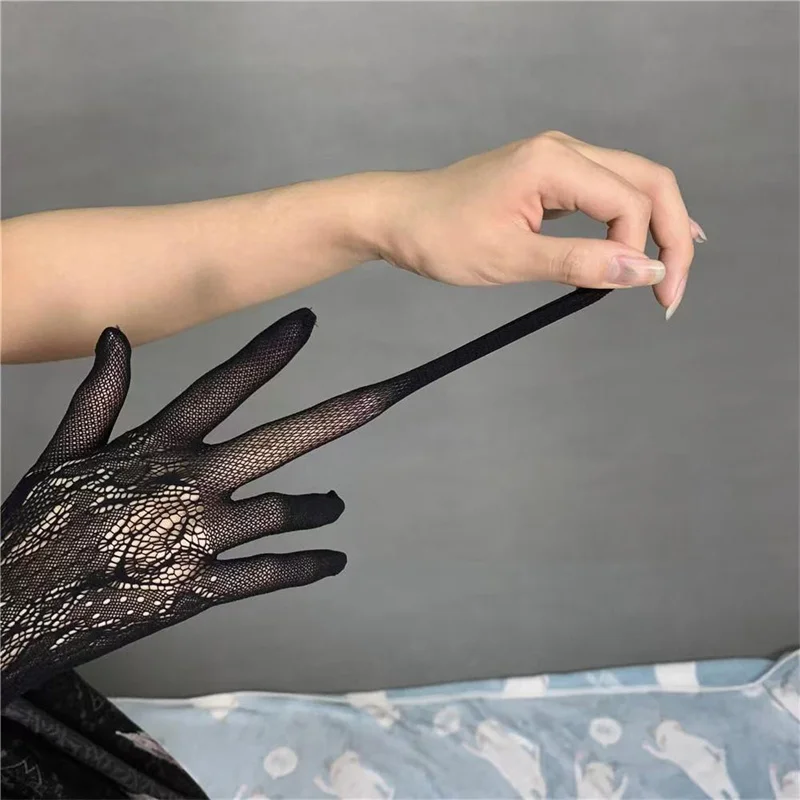 Retro High-end Lolita Elastic Long Lace Gloves for Nuns and Women White Silk Arm Set for Cosplay Props