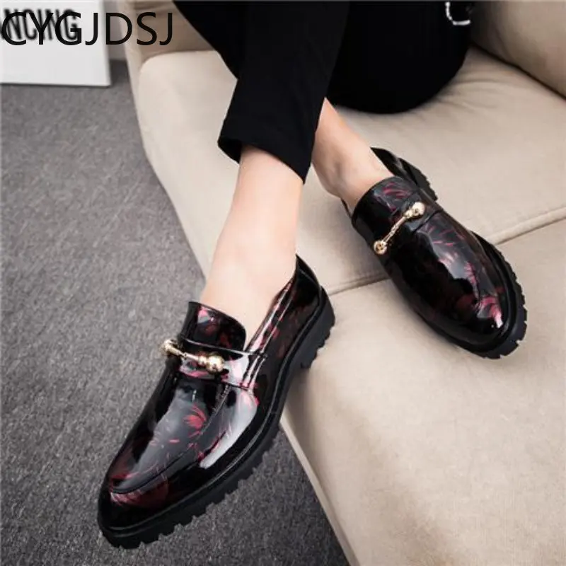 Slip on Shoes Men Loafers for Men Casuales Business Suit Patent Leather Shoes for Men Oxford Shoes Wedding Dress Chaussure Homme