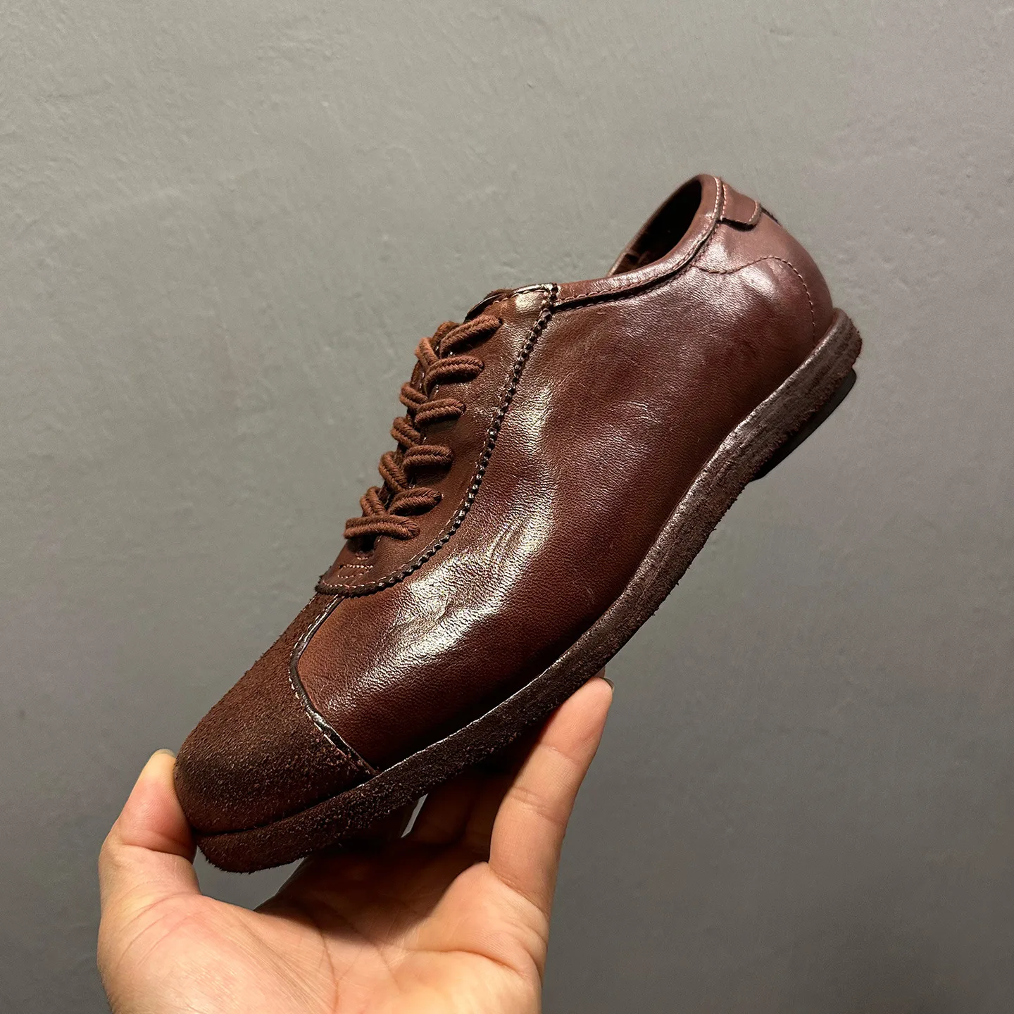 YETTIES Men's Premium Vintage Distressed Horsehide Leather Casual Business Shoes Handmade Breathable Lightweight Retro Footwear