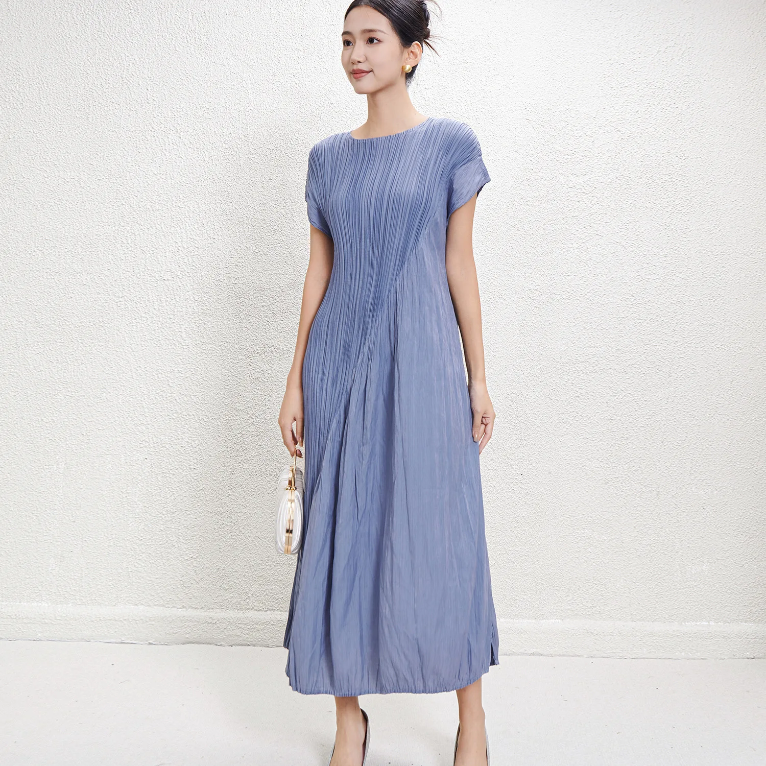 SMVP 2025 여름 새로운 여성 드레스 솔리드 컬러 라운드 넥 짧은 소매 느슨한 대형 복고풍 디자인 캐주얼 여성 드레스