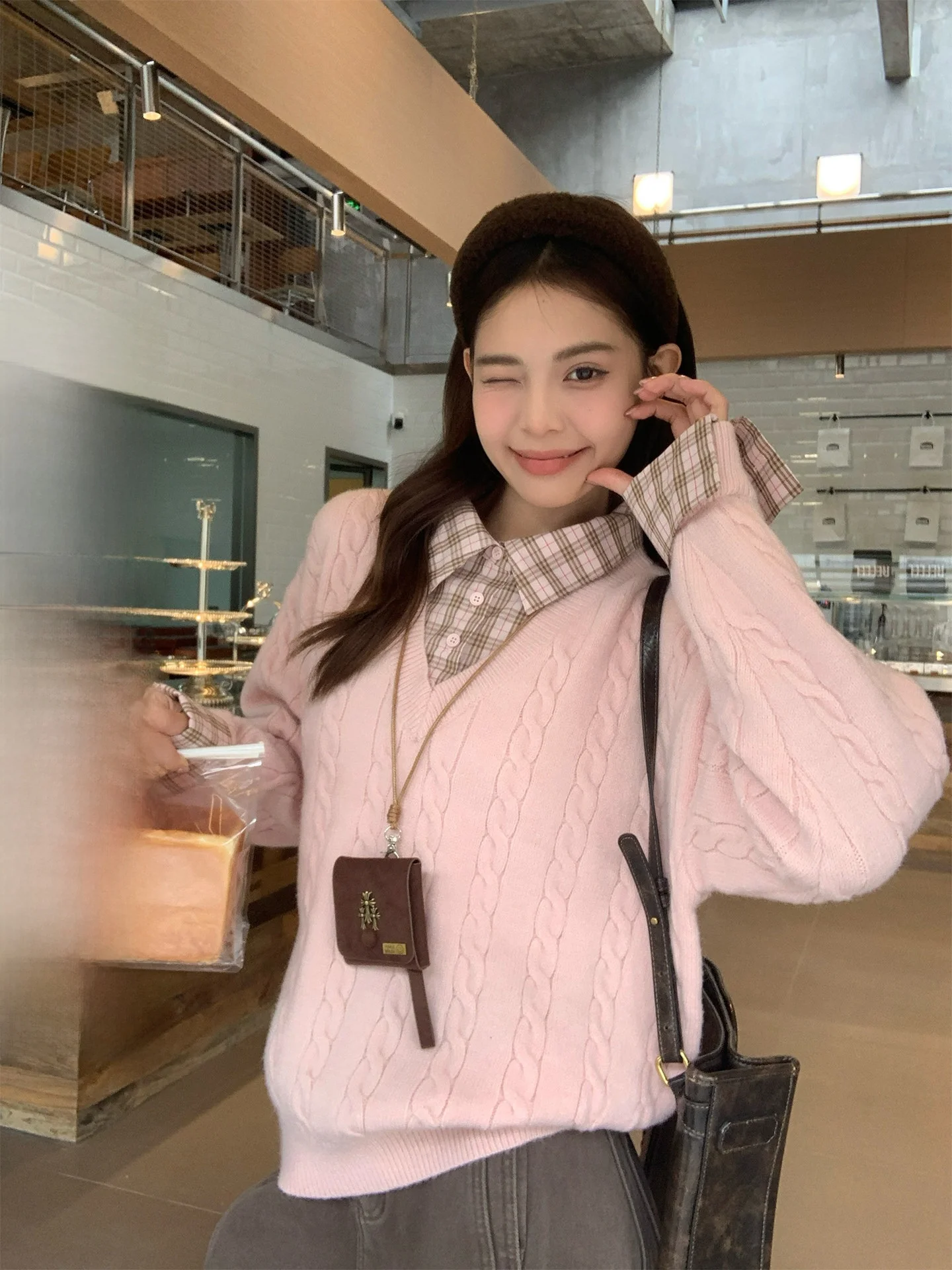 

Свободный женский вязаный свитер с закрученным узором в розовом и кофейном adient Sle, корейская зима, Новое поступление, модный внешний...