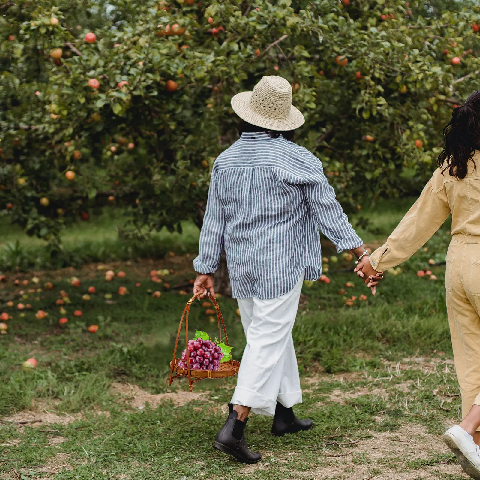 

Bamboo Woven Fruit Dessert Basket Serving Storage Organizer Rustic Kitchen Counter Display Snack Food Basket