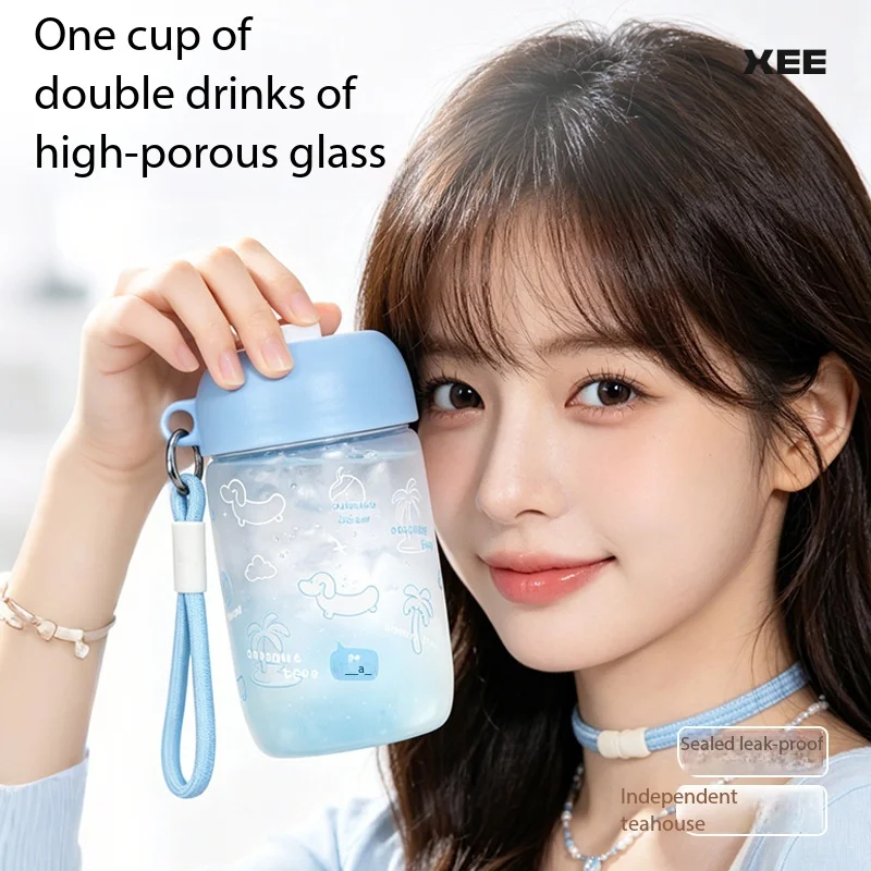 Glass cup for girls, high-looking straw for students, high temperature resistant , borosilicate water cup for outings, new style