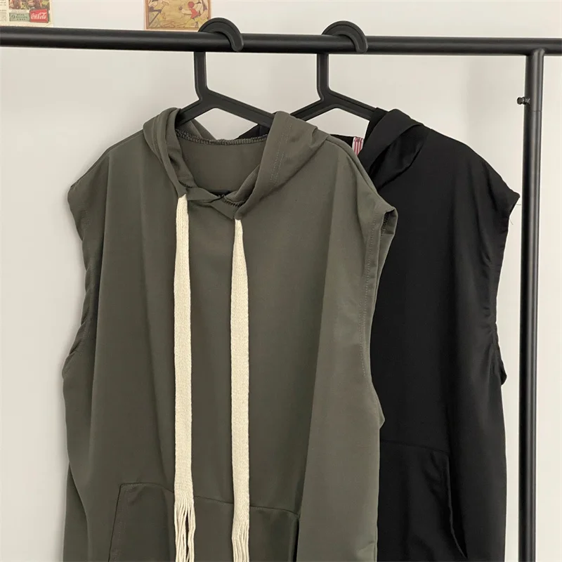 

Men Summer Sleeveless Vest New American High Street Casual Loose Black Tops Solid Fashion Versatile Hooded Breathable Coat