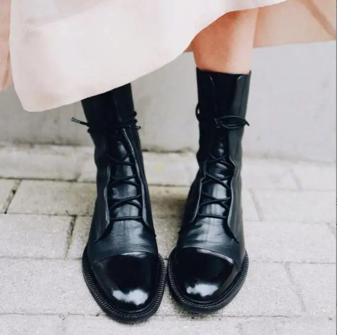 New Autumn Patent Leather Style Flat Boots Black Pointed Toe Boots Handsome Motorcycle Boots women\'s round toe lace-up flat boot