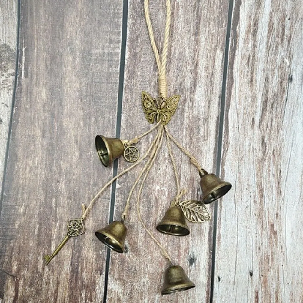Door Hanger Vintage Witch Bells Bronze Retro Wind Chime Bell Handmade Clear Chime Bell Pendant Garden