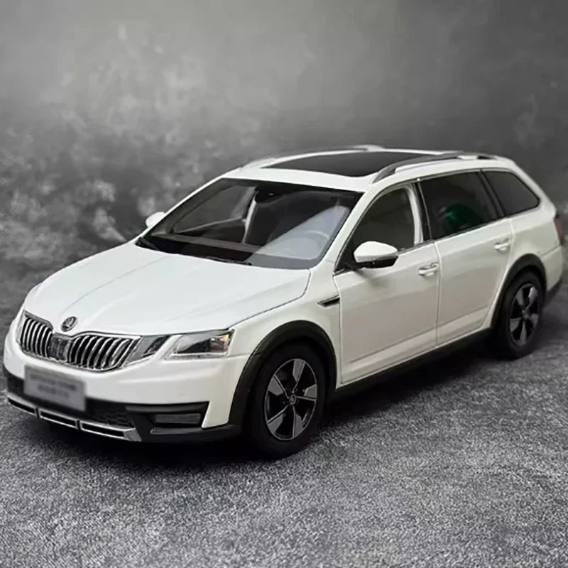 Diecast 1:18 Scale  SKODA OCTAVIA Car Model Alloy Vehicle Metal Simulation Toy Collectible Adult boys Souvenir Gift Hobby & Toys