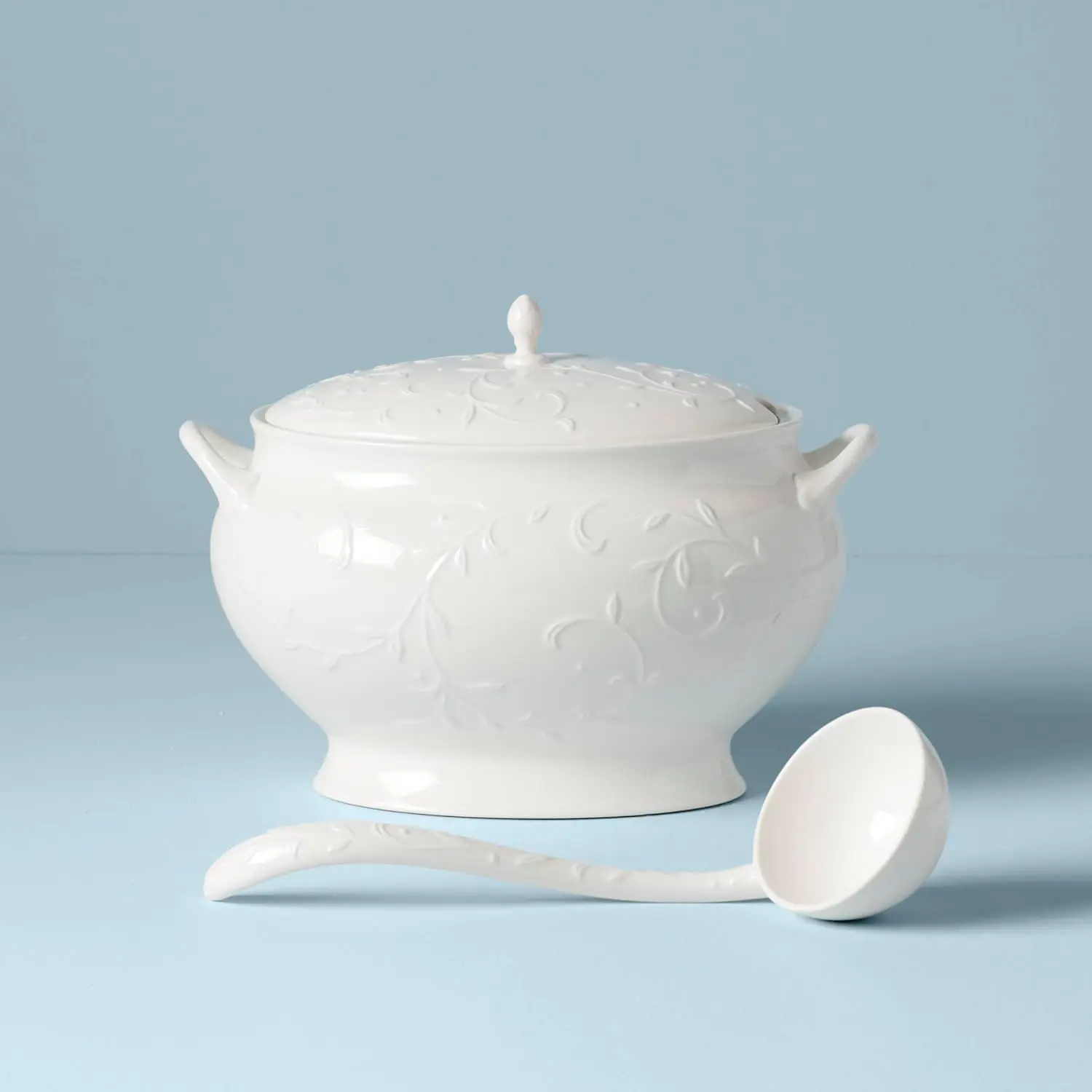 Sopa de sopa coberta esculpida Opal Innocence com concha, 10-1/4 polegadas, branca, 152 onças