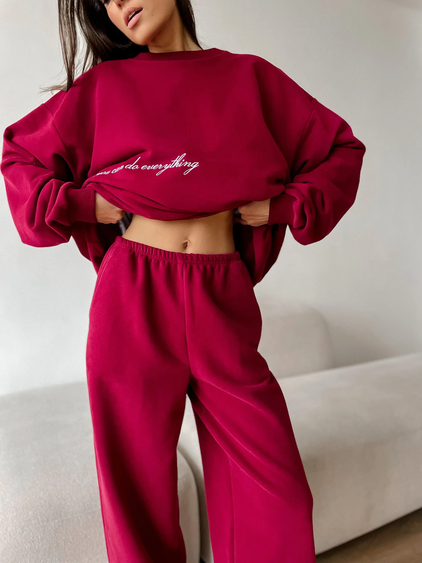 Felpe da donna in due pezzi Set di pantaloni 2025 Felpe con cappuccio primaverili e pantaloni con cappuccio Abiti da completo per abbigliamento elegante femminile