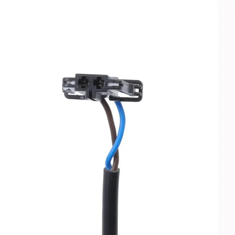 1 Stück Kraftstofftürschlossantrieb Kraftstofftankdeckel Schlossantrieb Motor Schwarzer Kunststoff für VW Beetle 2012–2018 5C5810773 5C5810773B