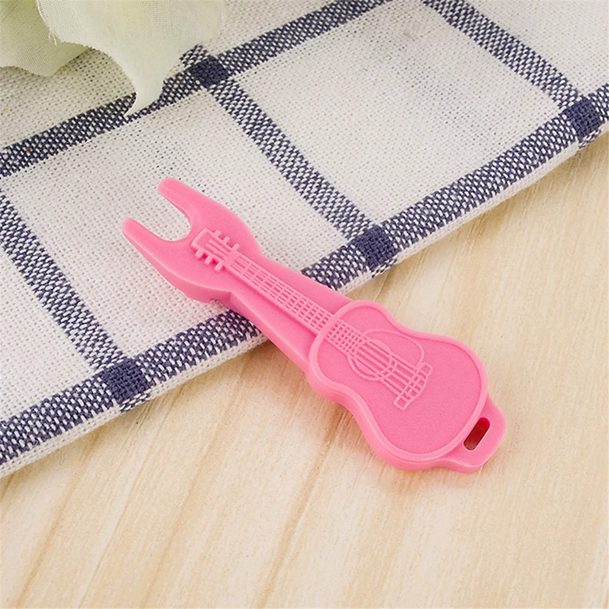 N18R 100pcs Guitar Bridge Pins Puller Folk Guitar String Winder Peg Puller Tool Set Four Colors Randomly Guitar Accessories