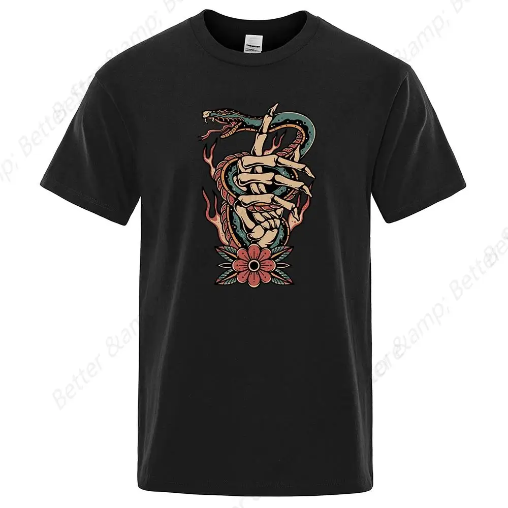 Poisonous Snake Winding Around The Fingertips Tops Men Fashion Soft T Shirt Hip Hop Street Cotton T-Shirts Luxury Tees