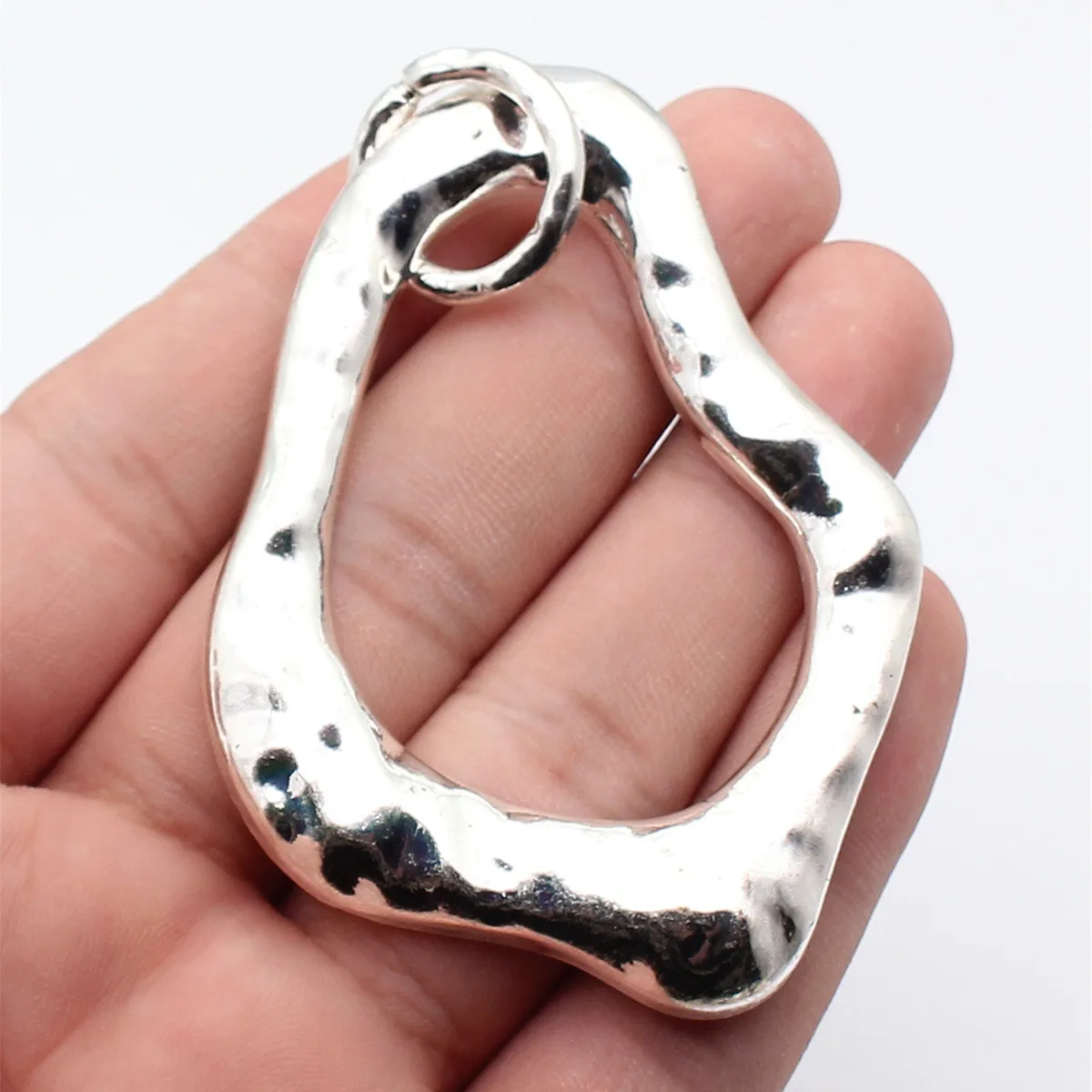 1pcs 86x59mm Antique Silver Color Geometric Hammered Irregular Hollow Circle Pendant Alloy Jewelry Findings Wholesale