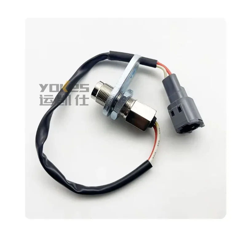 For Zax450 6wg1 Engine Revolution Speed Sensor Excavator Parts 1-81510713-0 Hitachi