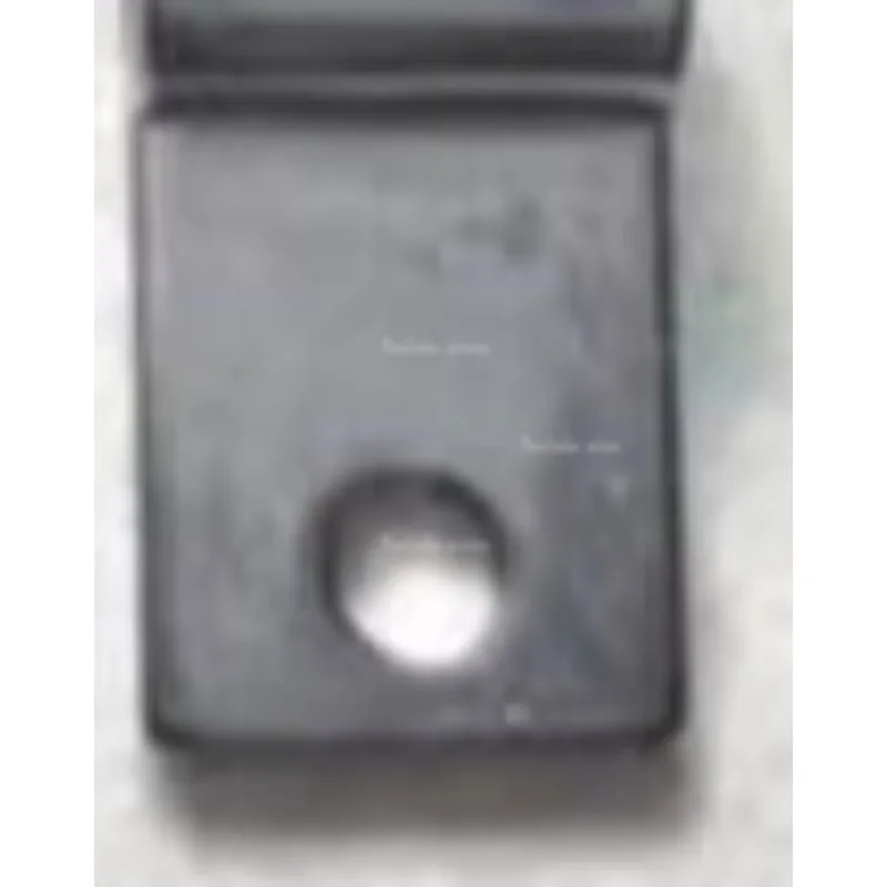 

Подходит для винтов кронштейнов левой и правой осей, расположенных вне нижней линии, у швейной машины с двойной иглой 927 928.