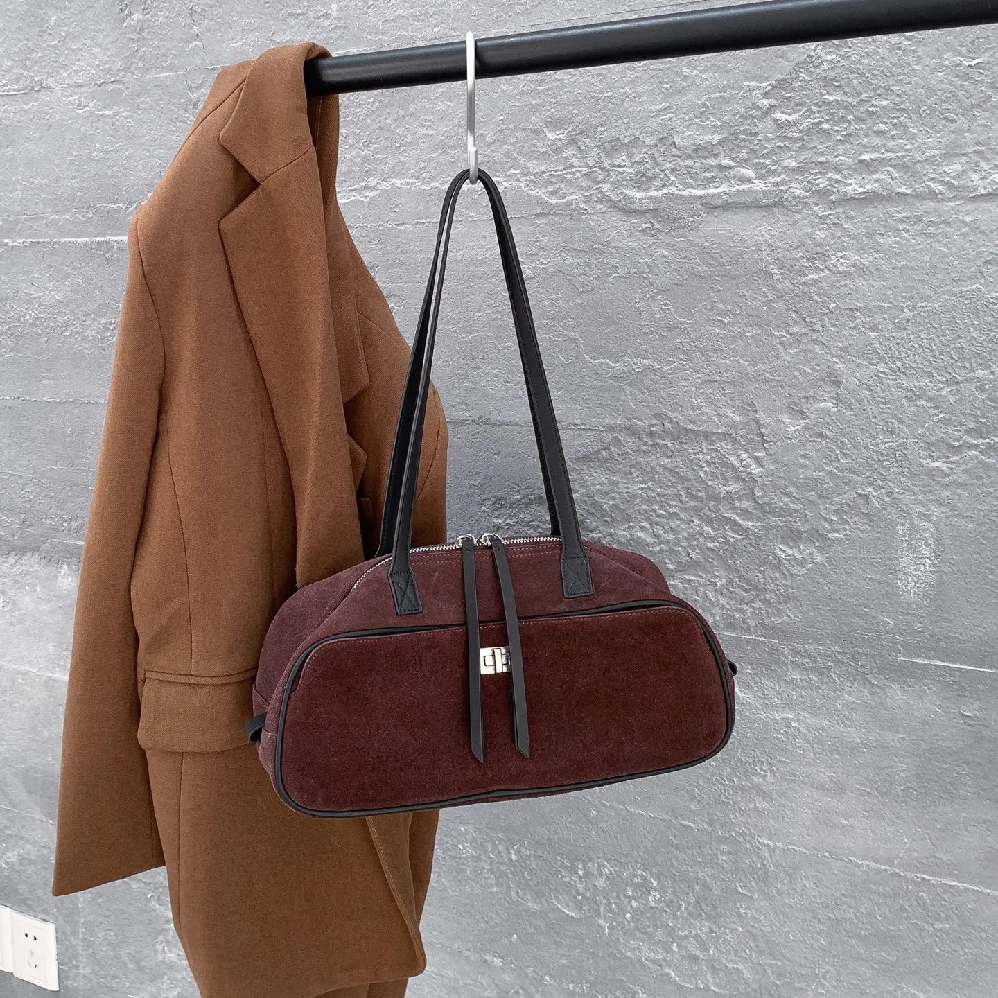 

Genuine Grade Suede Leather Women's Shoulder Coffe Bags Luxury Designer Brand Ladeis Underarm Brown Bag for Woman Cowhide New