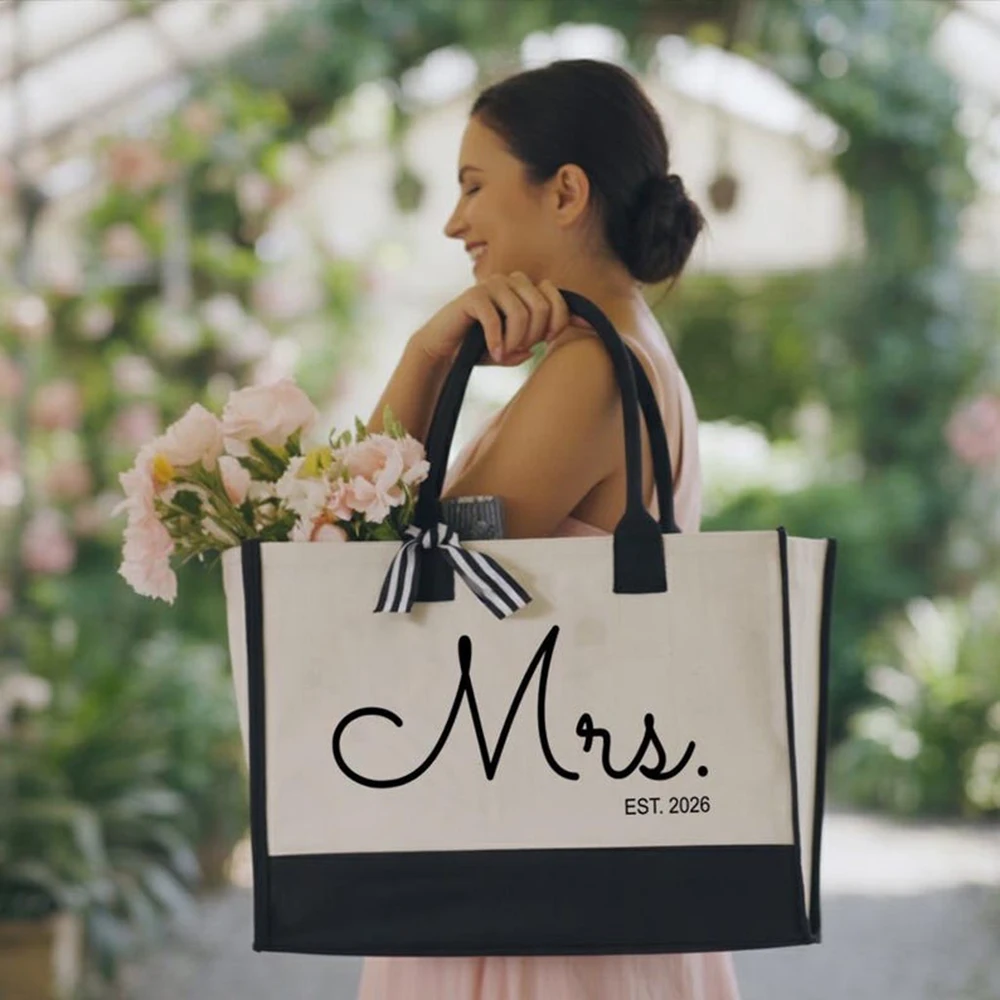 Personalized Honeymooners Tote Bag With Couple Names EST Date And Location Custom Handbag Elegant Wedding Gift for Newlyweds
