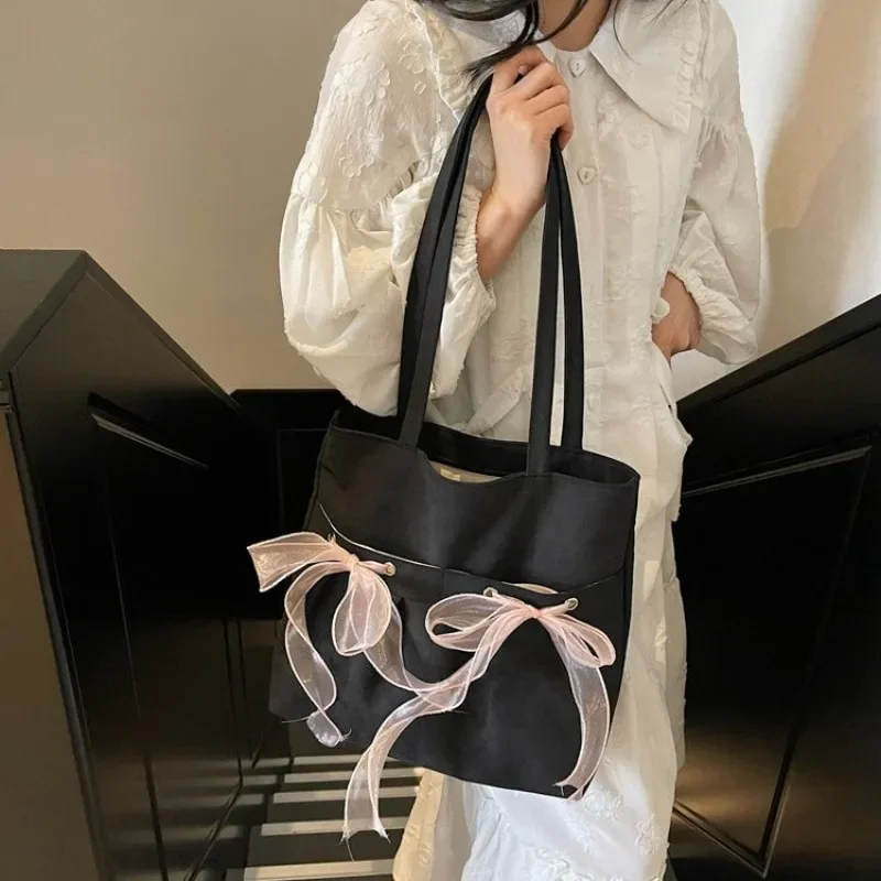 

Elegant Minimalist Parisian Diaper Bags For Women Luxury Brand Shoulder Bag Large Capacity Leather Commuter Bag Simple Vintage