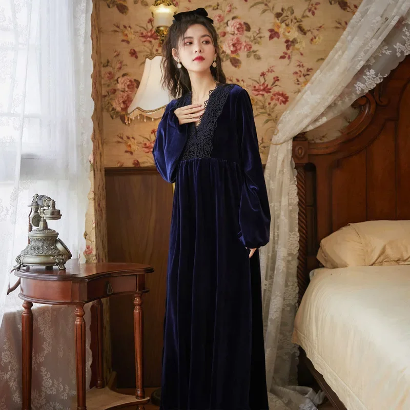 Winter Long-sleeved Velvet Sleep Tops Plus Size Women Nightgown Lace Solid Vintage Nightgowns Sexy Sleepshirts Sleeping Dress