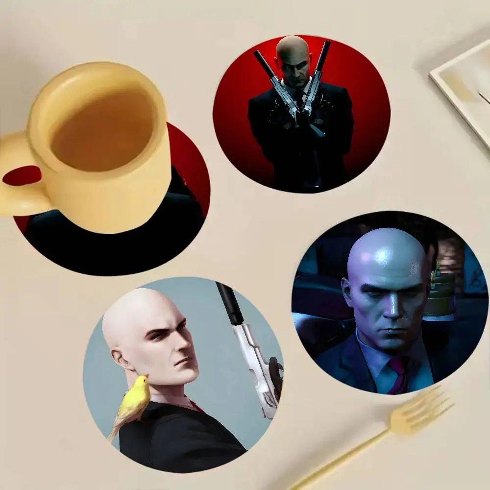 A-Agent 47 Hitman Round Wooden Coaster Decorative Coffee Cup for Use in Coffee Shops Bars