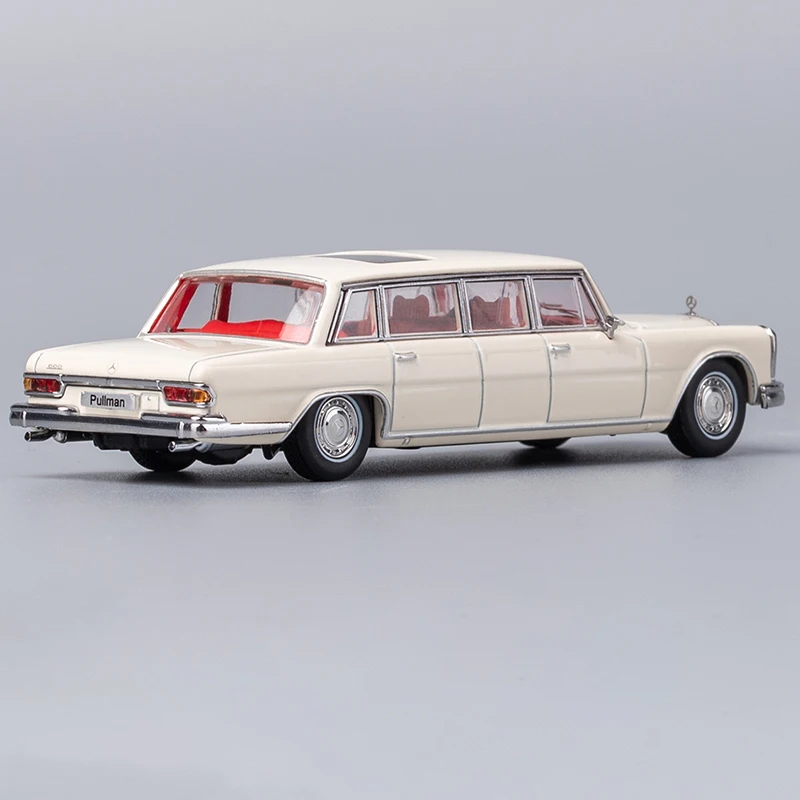 New Model Car Launched Mercedes Pullman Body Extended Bulletproof Series Excellent Decorative Collectibles