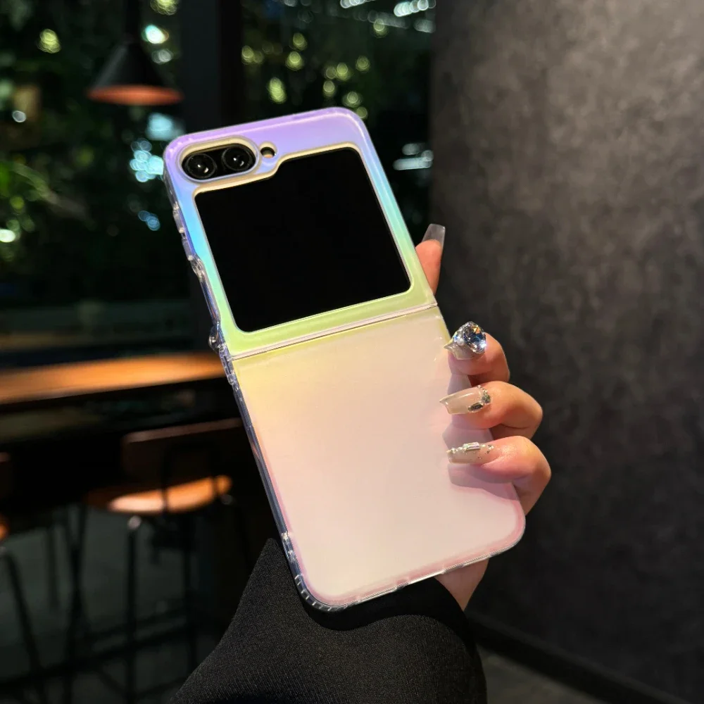 

Luxury Clear Gradient Change Color With Bracelet Phone Case For Samsung Z Flip 5 4 3 6 7 FE Hard Shockproof protection Cover