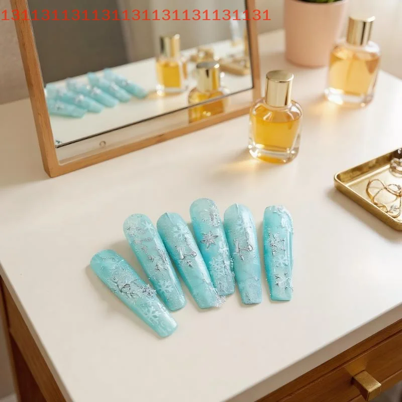 

Блестящие мультяшные рождественские наклейки для дизайна ногтей, украшение для маникюра своими руками с золотыми/серебряными снежинками