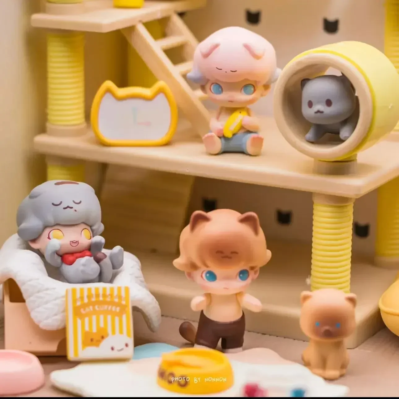 

POP MART Dimoo Cat Paradise Series Blind Box - Mystery Action Figure Surprise Gift Cute Model Toy for Birthday
