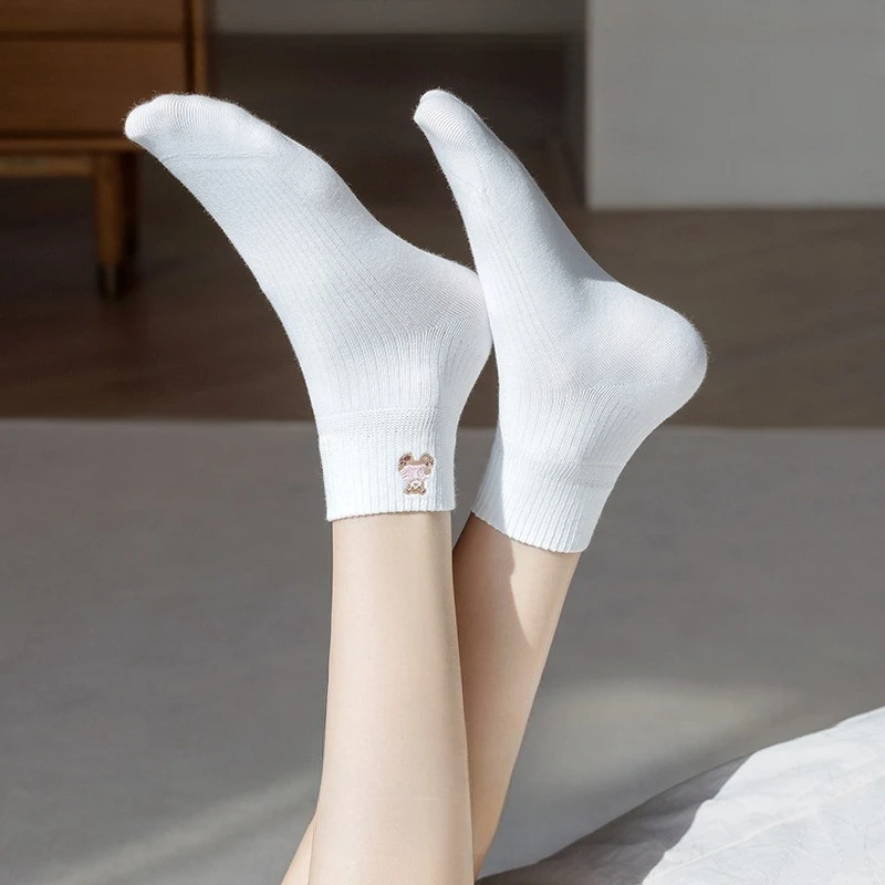 Calzini corti antibatterici antiscivolo da donna in puro cotone 1/6 ricamati con calzini casual comodi e sottili primaverili estivi con orso