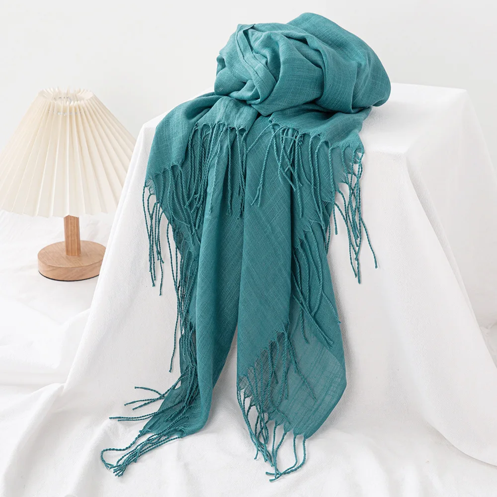 

Новый длинный шарф с кисточками, Малайзия, мягкая повязка на голову, женский мусульманский хиджаб, шали с бахромой, тюрбан, платок, банданы Bufanda 200*68 см