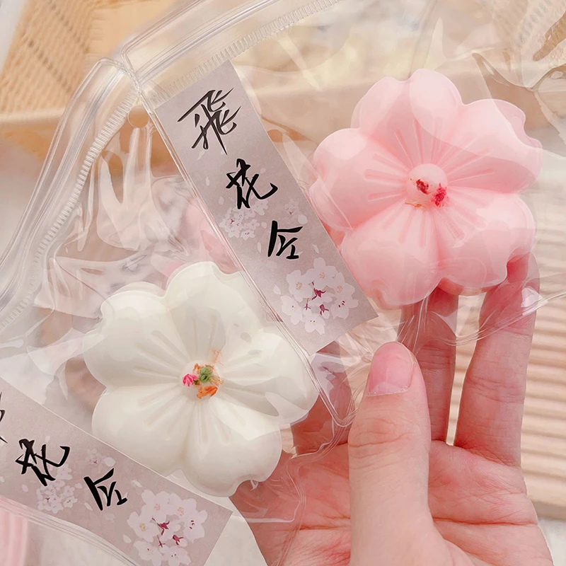 

1PC Mini Relieving Squeeze Props Sticky TPR Soft Ancient Style Osmanthus Cake Pressure Relief Soft Squishy New Fingertip Toy