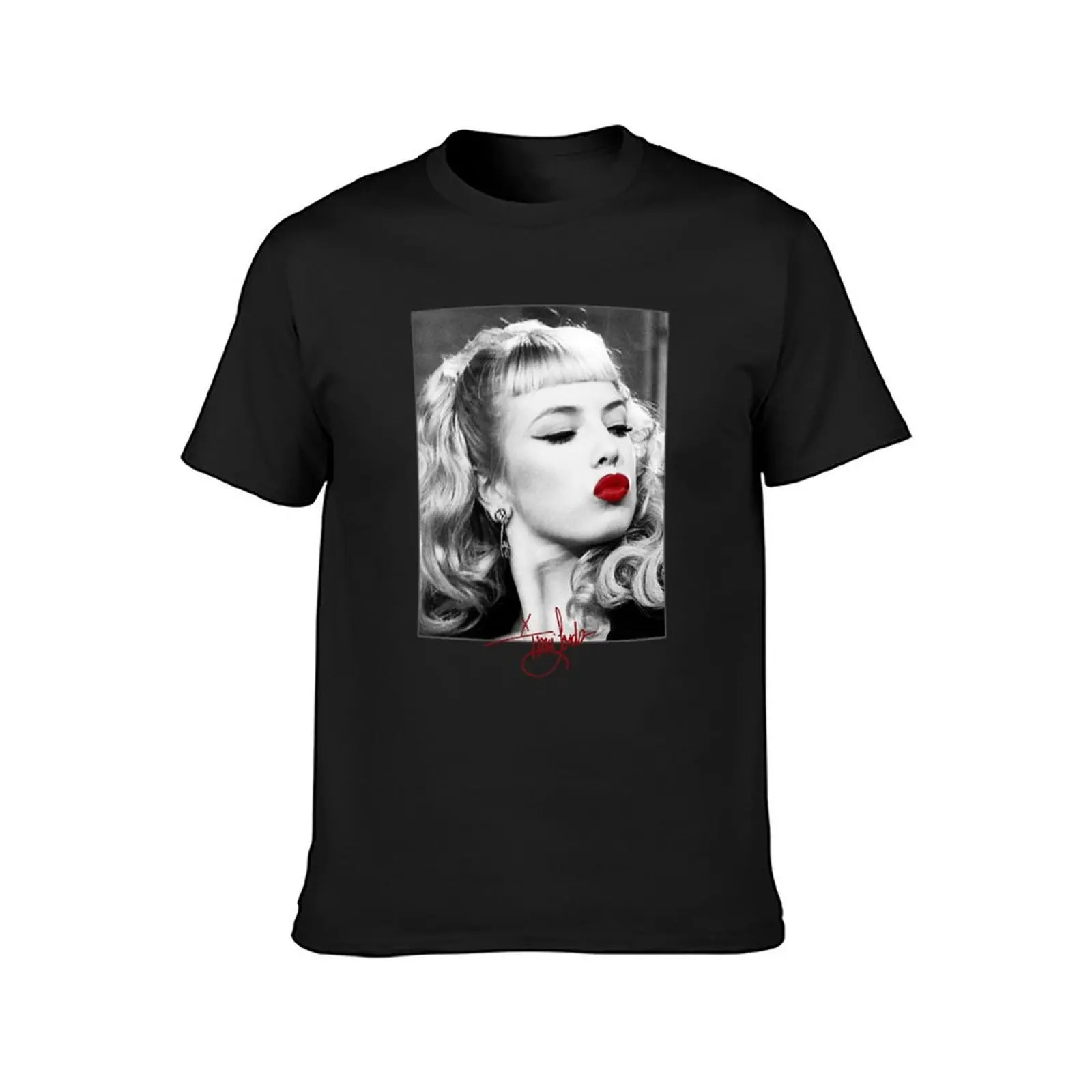 Traci Lords - Wanda Woodward T-Shirt sublime anime clothes oversized t shirt men