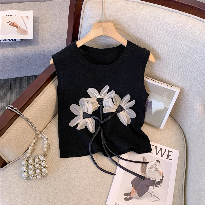 Stereo Flower Striped Slim Knit Vests Women Crop Tops Sleeveless O-neck Stylish Elegant Fashion Chic Ladies Knitwear Jumper 2023