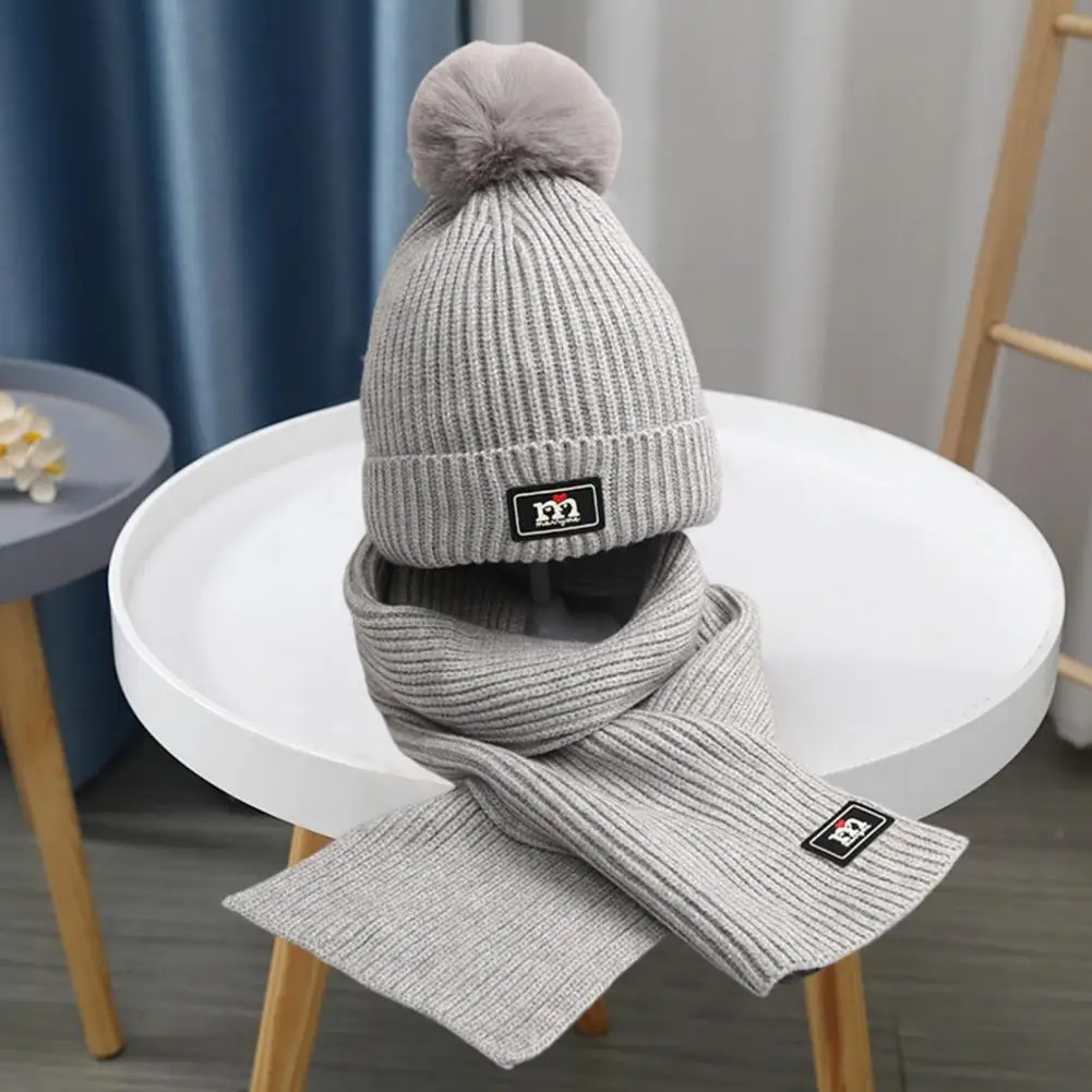 Conjunto de gorro de punto elástico para niños y niñas, accesorios de invierno, conjunto de guantes de bufanda de sombrero acogedor, paquete de decoración de bola de felpa para el clima