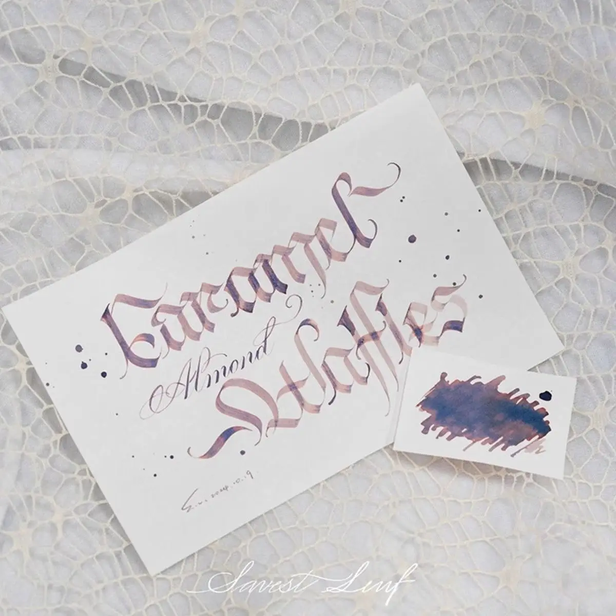 Atrament KittyInkpot, karmelowo-migdałowe gofry, chromatografia gradientowa Sheen Writing Pen Ink 35ml — zdjęcie produktu 2